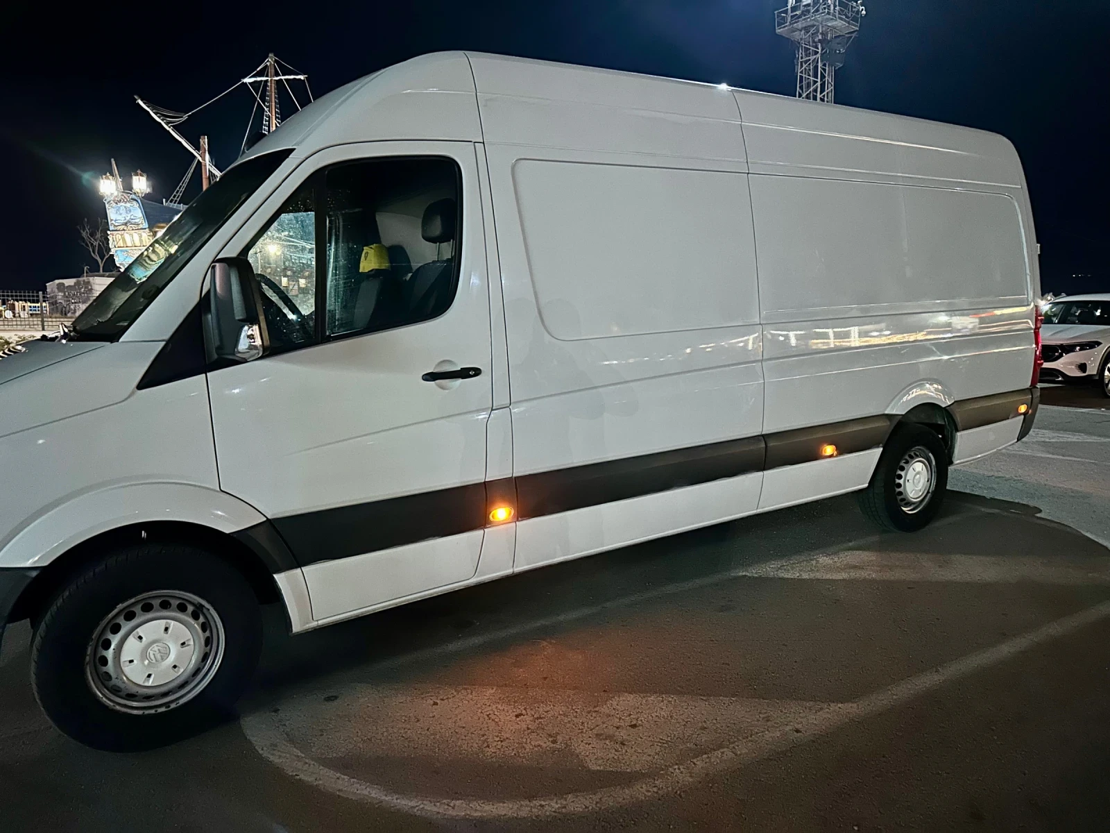 VW Crafter 2.0 тди, снимка 3 - Бусове и автобуси - 55600030