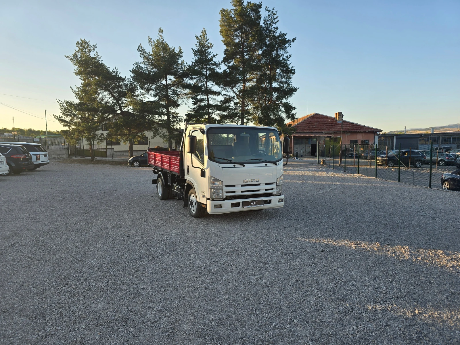 Isuzu Npr ISUZU NPR EVOLUTION * тристранен самосвал* 150к.с* - изображение 3