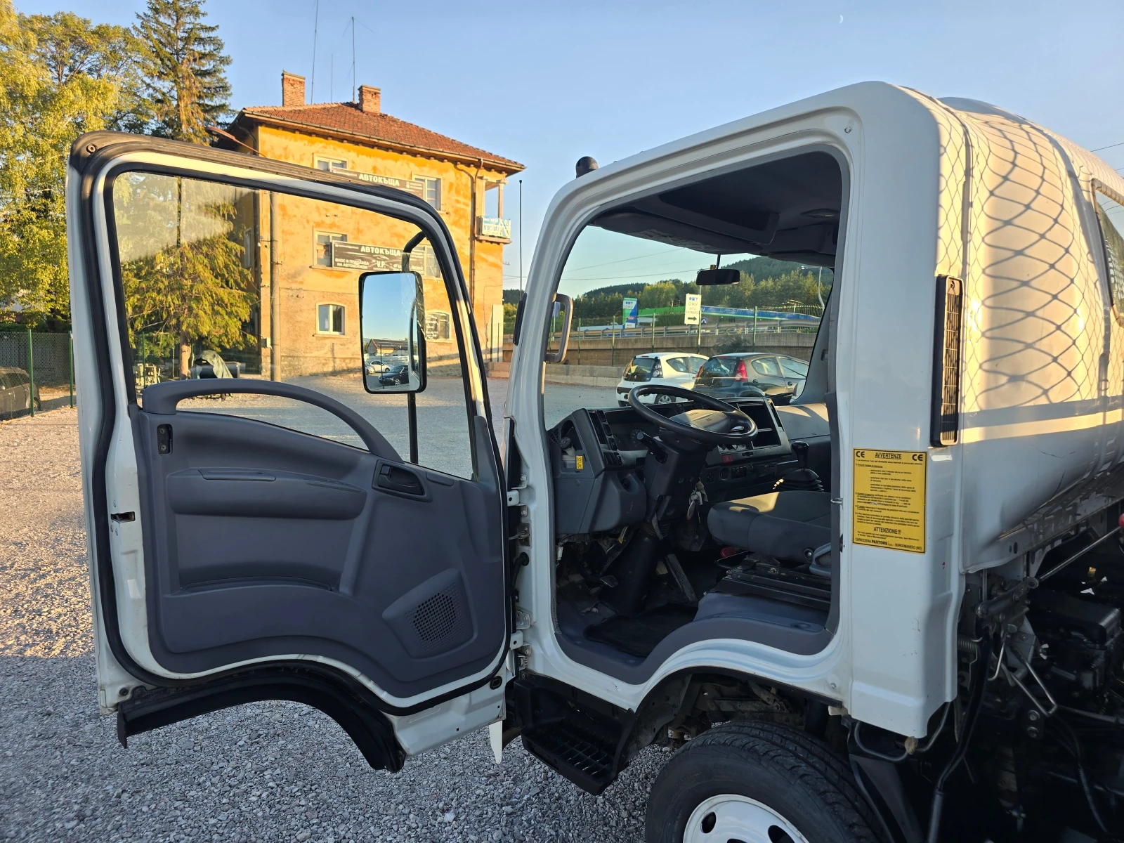 Isuzu Npr ISUZU NPR EVOLUTION * тристранен самосвал* 150к.с* - изображение 9