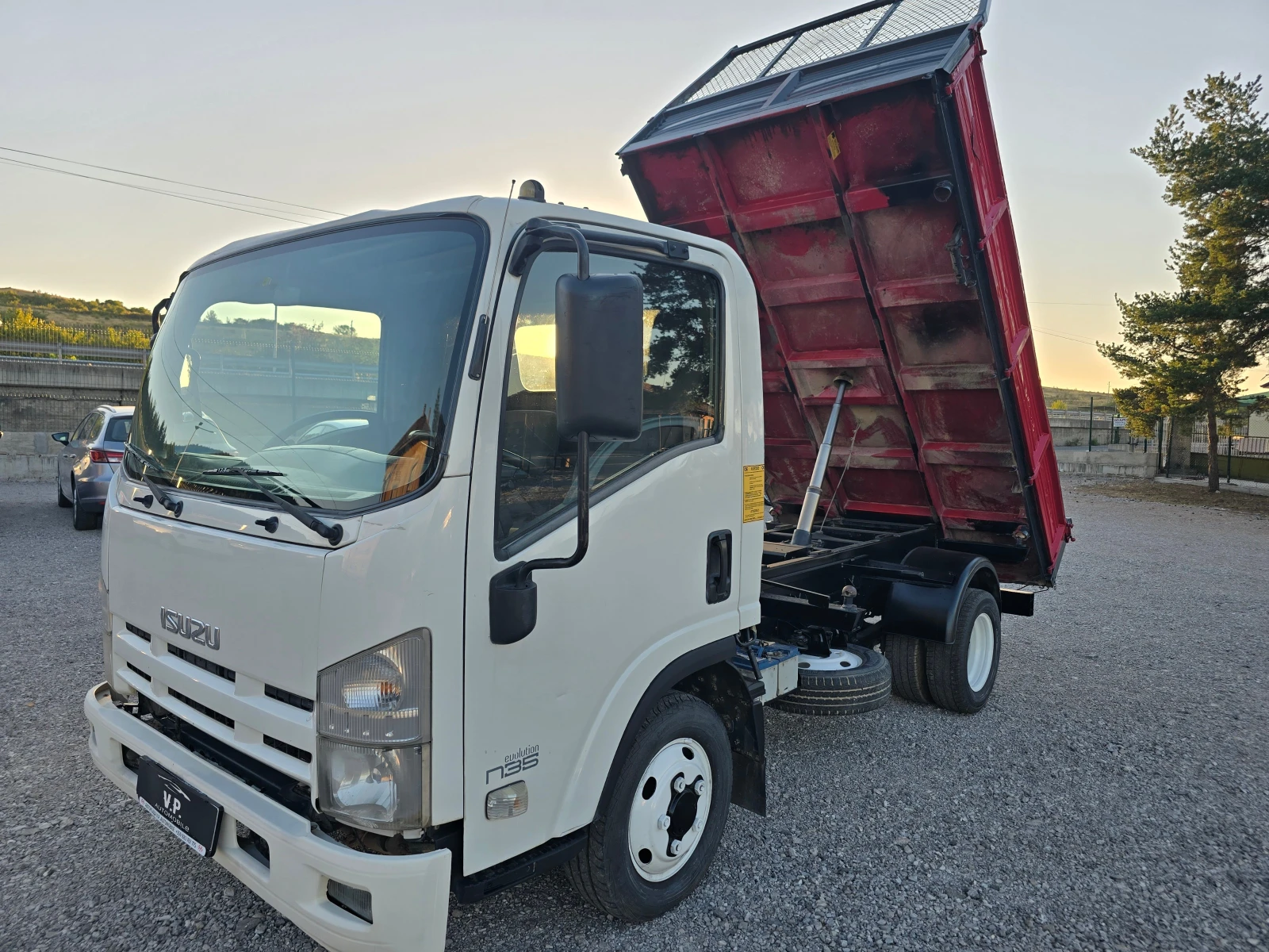 Isuzu Npr ISUZU NPR EVOLUTION * тристранен самосвал* 150к.с* - изображение 2