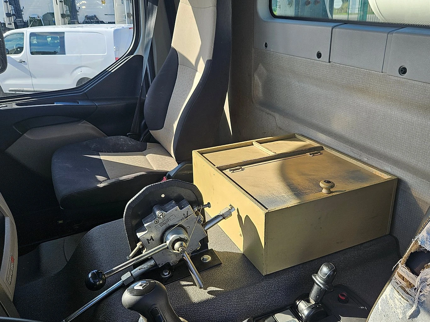 Renault Kerax 500 8m3 | Mobile.bg � ����������� 11