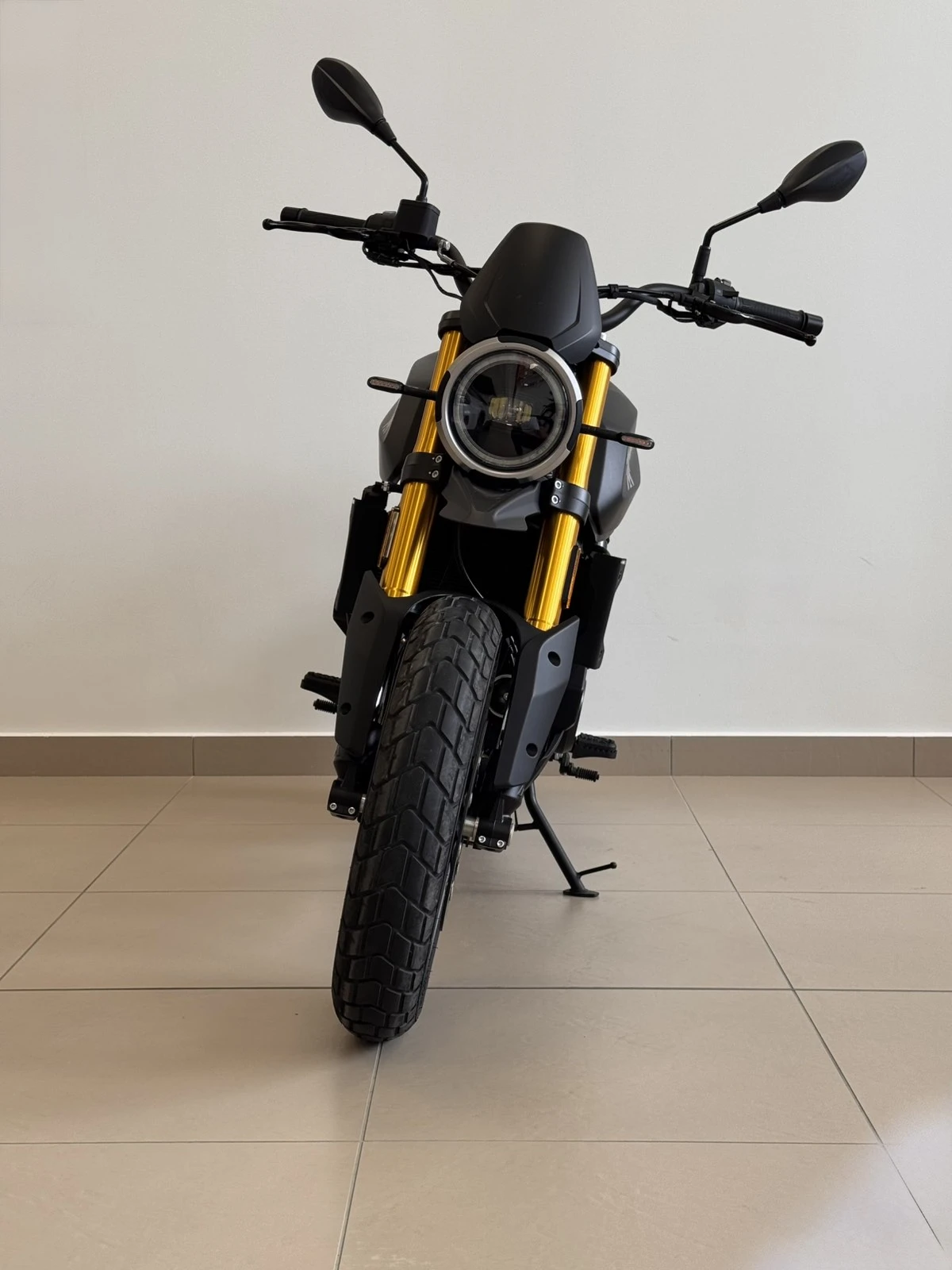 Moto Morini Seiemmezzo SCR , снимка 2 - Мотоциклети и мототехника - 56161273