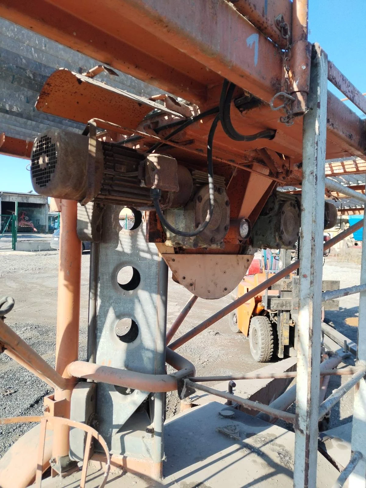 Автовишка Друга марка строителна вишка, снимка 3 - Индустриална техника - 54029237