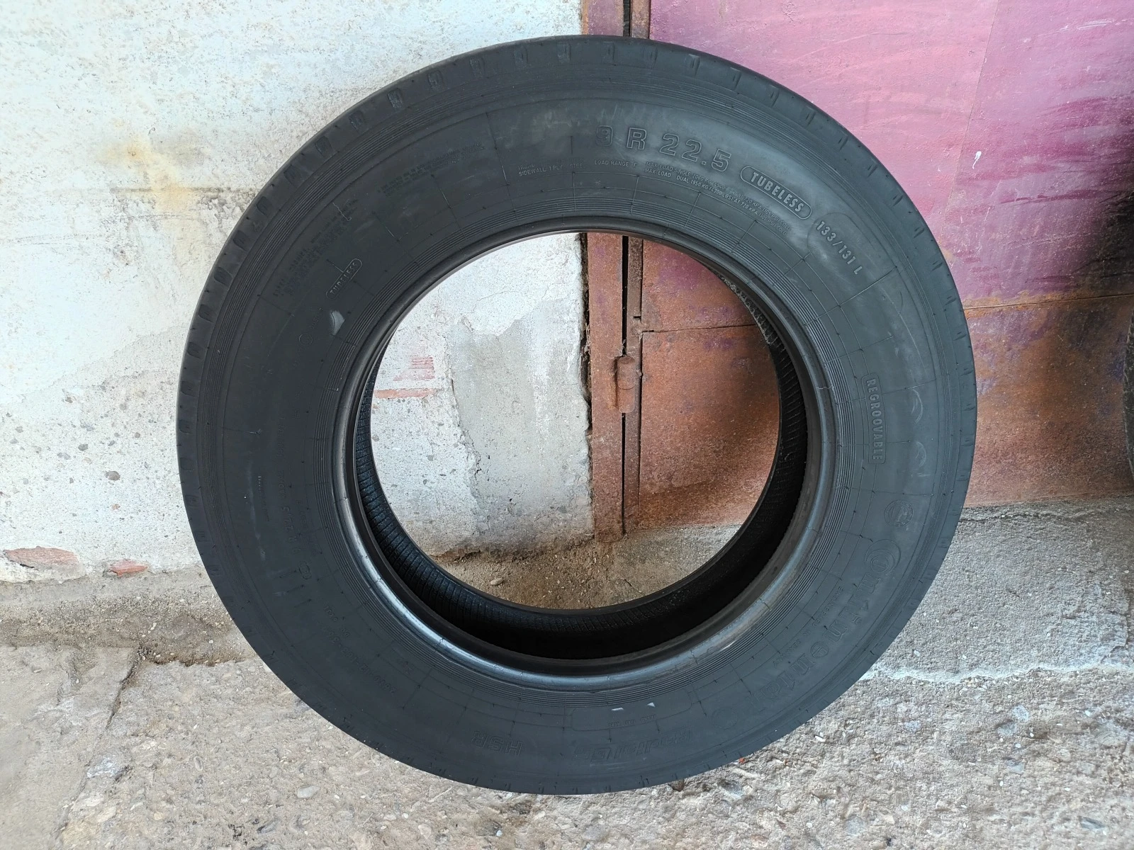  235/80R22.5 | Mobile.bg   8