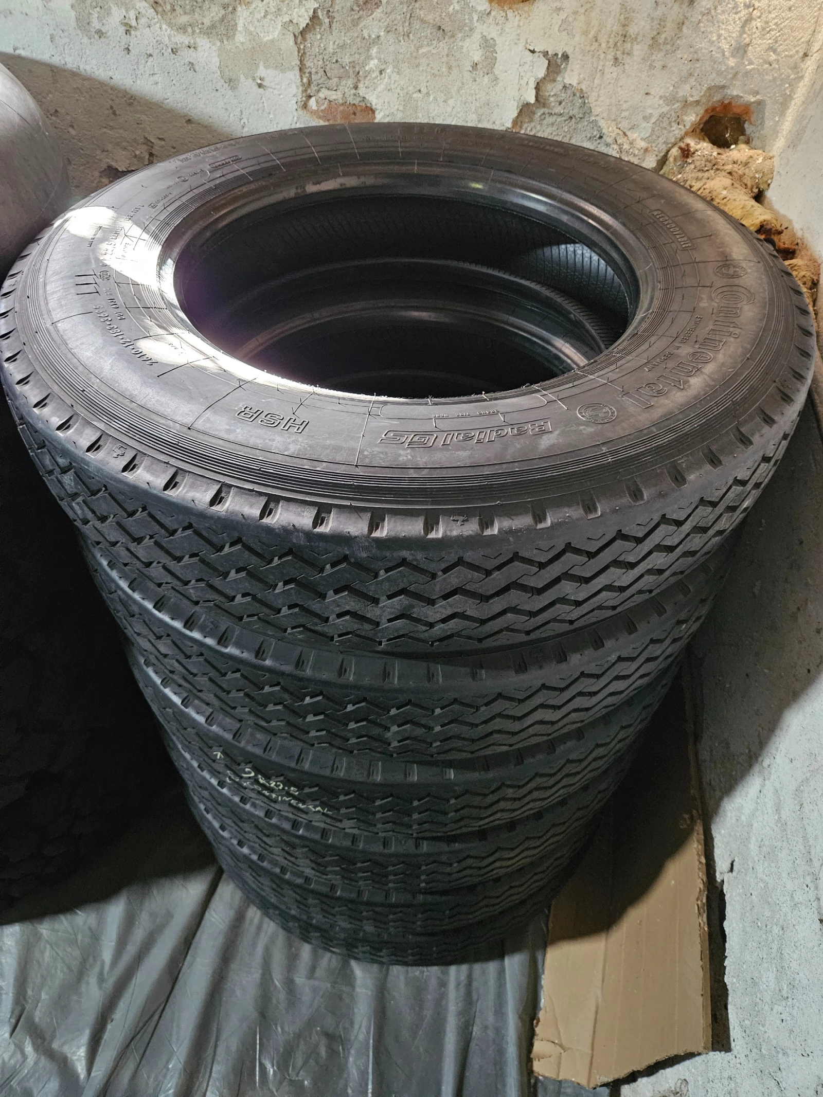 235/80R22.5 | Mobile.bg   17