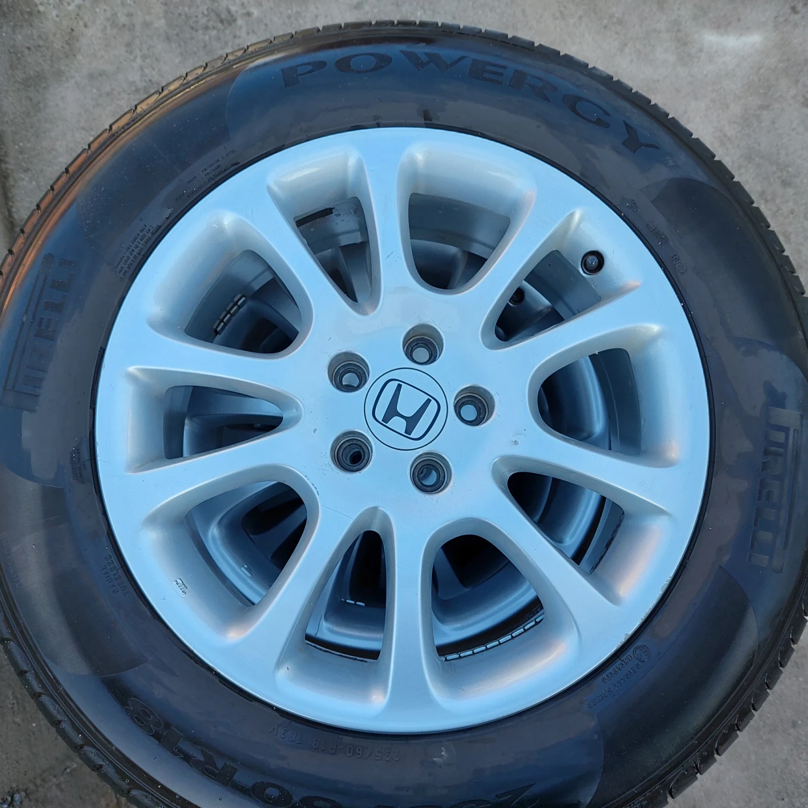 Гуми с джанти Pirelli 235/60R18, снимка 6 - Гуми и джанти - 53839370