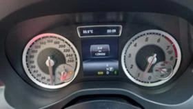 Mercedes-Benz A 250 AMG FULL ИЗКЛЮЧИТЕЛЕН СЕРВИЗ КНИЖК ОБСЛУЖЕН УНИКАТ, снимка 13