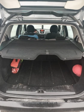 Peugeot 207 1.4 85кс., снимка 6