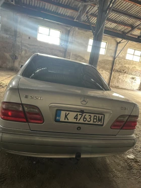 Mercedes-Benz E 220 220 CDi - 3100 € / 6063.07 лв. - 44204851 4