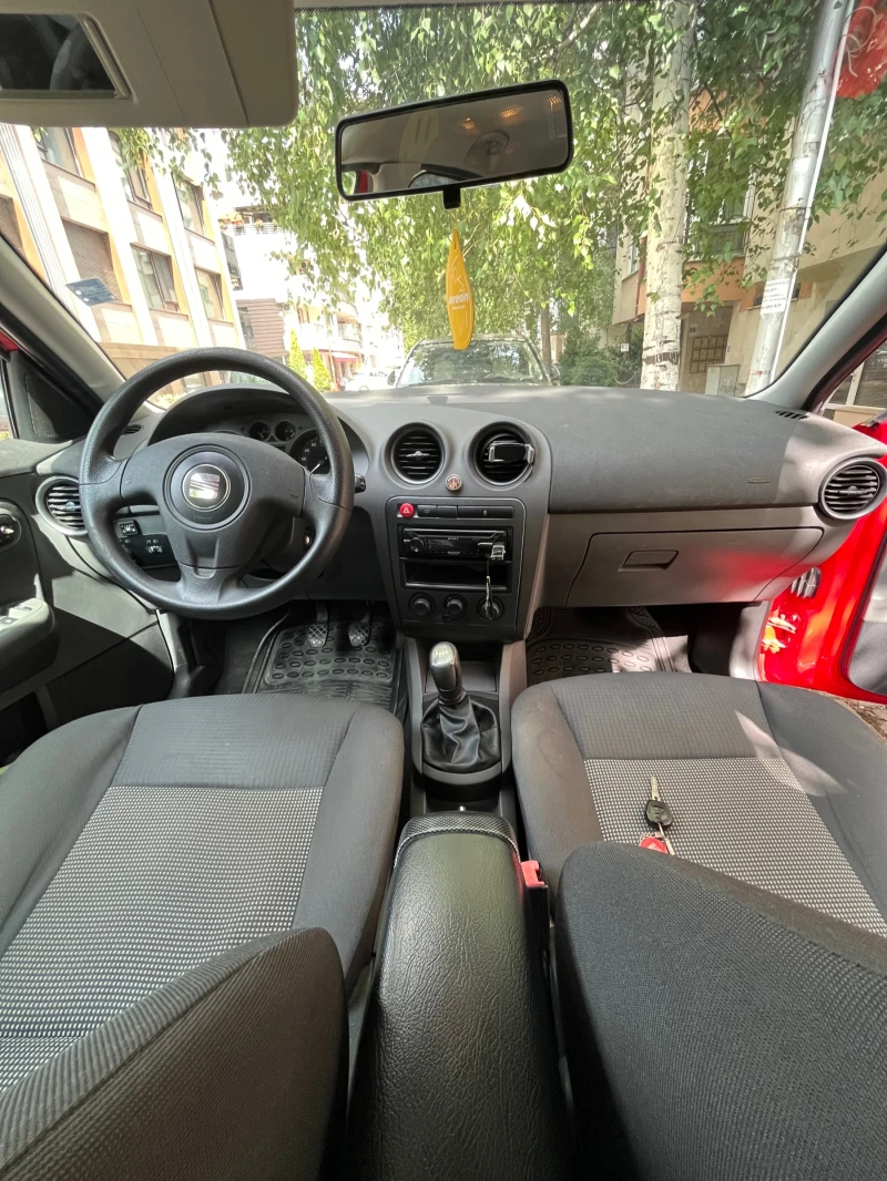 Seat Ibiza, снимка 7 - Автомобили и джипове - 46967783