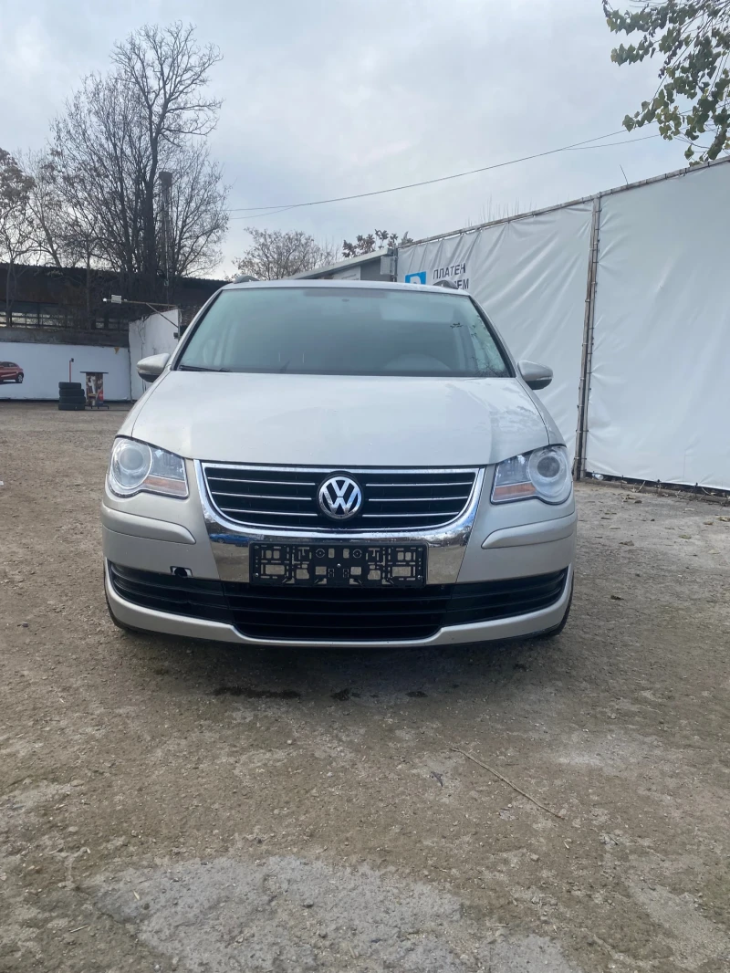 VW Touran 1.9TDI 6ск., снимка 2 - Автомобили и джипове - 48773394