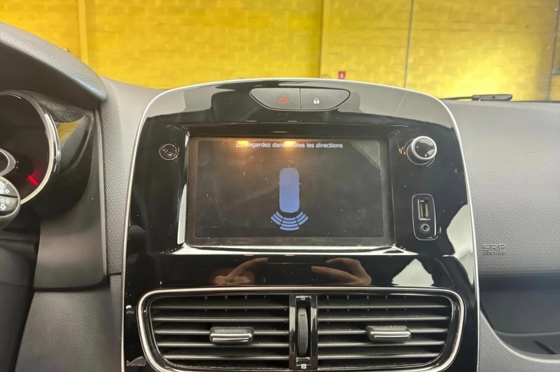 Renault Clio 1.5dci, снимка 12 - Автомобили и джипове - 52003062