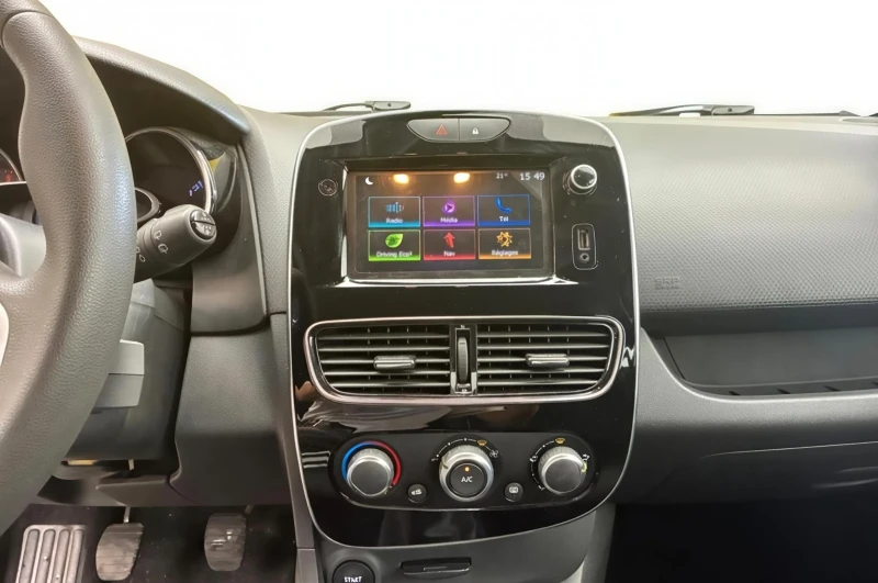 Renault Clio 1.5dci, снимка 11 - Автомобили и джипове - 52003062