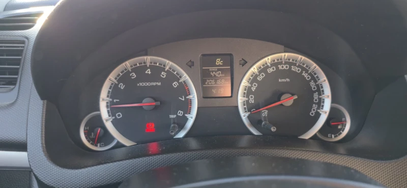 Suzuki Swift, снимка 5 - Автомобили и джипове - 53189376