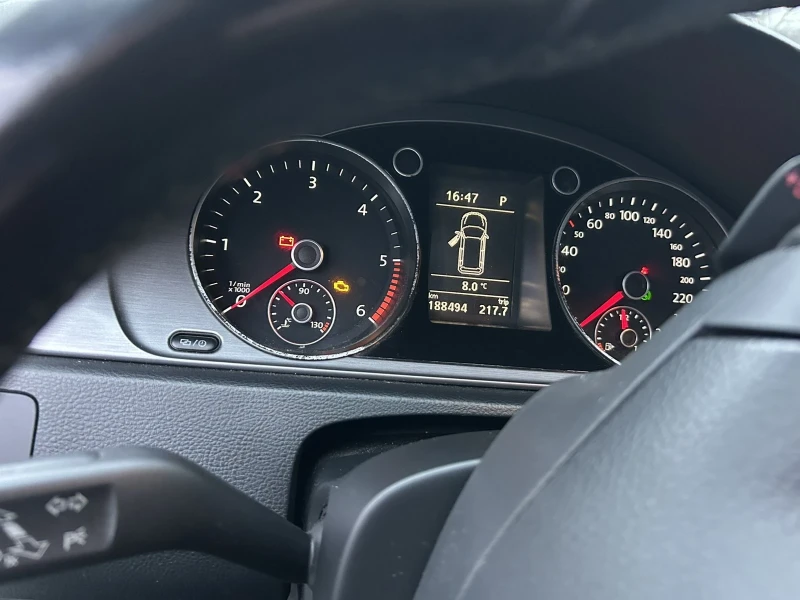 VW Passat, снимка 6 - Автомобили и джипове - 53241141