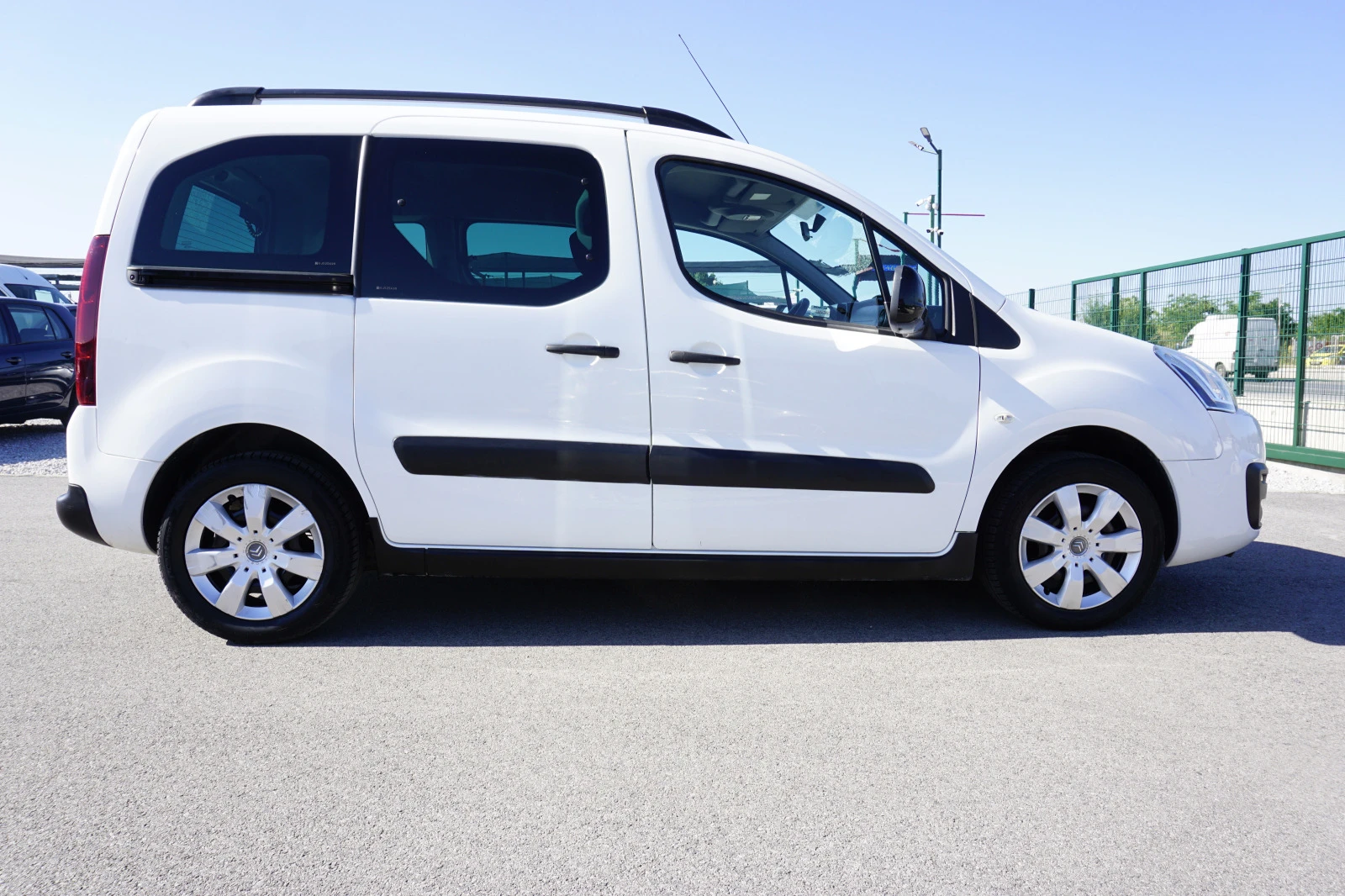 Citroen Berlingo 1.6HDI/M1/4+ 1МЕСТА/НАВИГАЦИЯ/LED/MULTISPACE - изображение 8