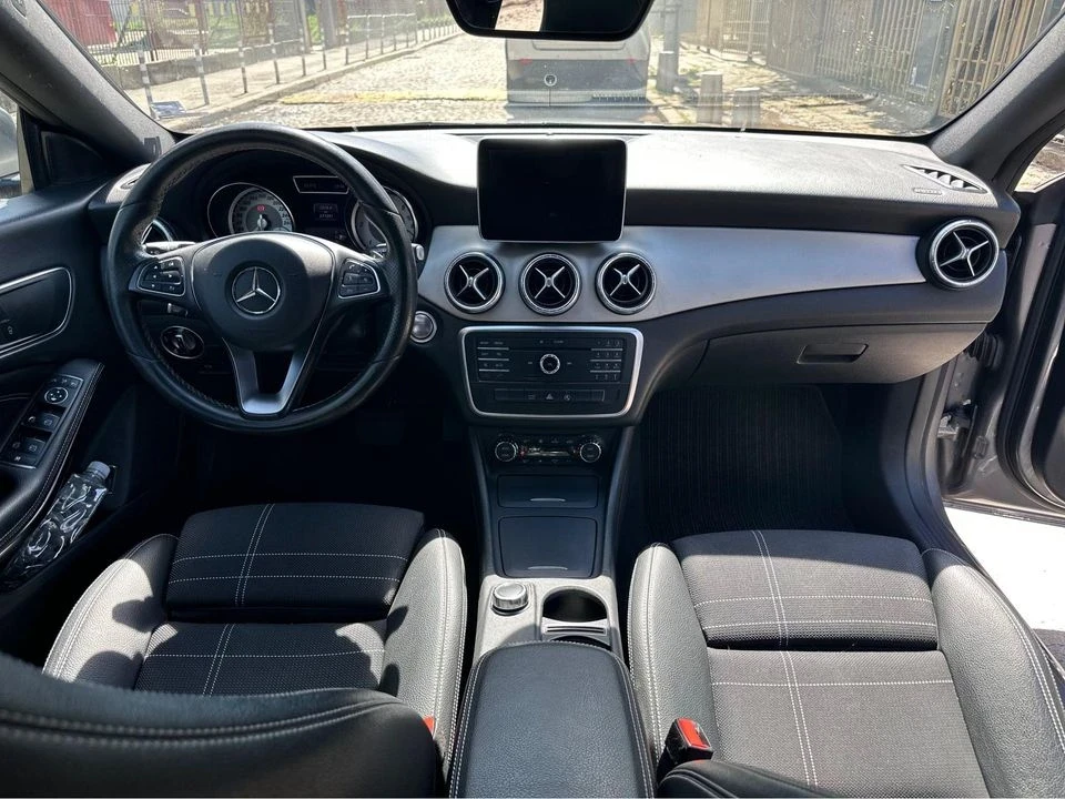 Mercedes-Benz CLA 220  - изображение 3