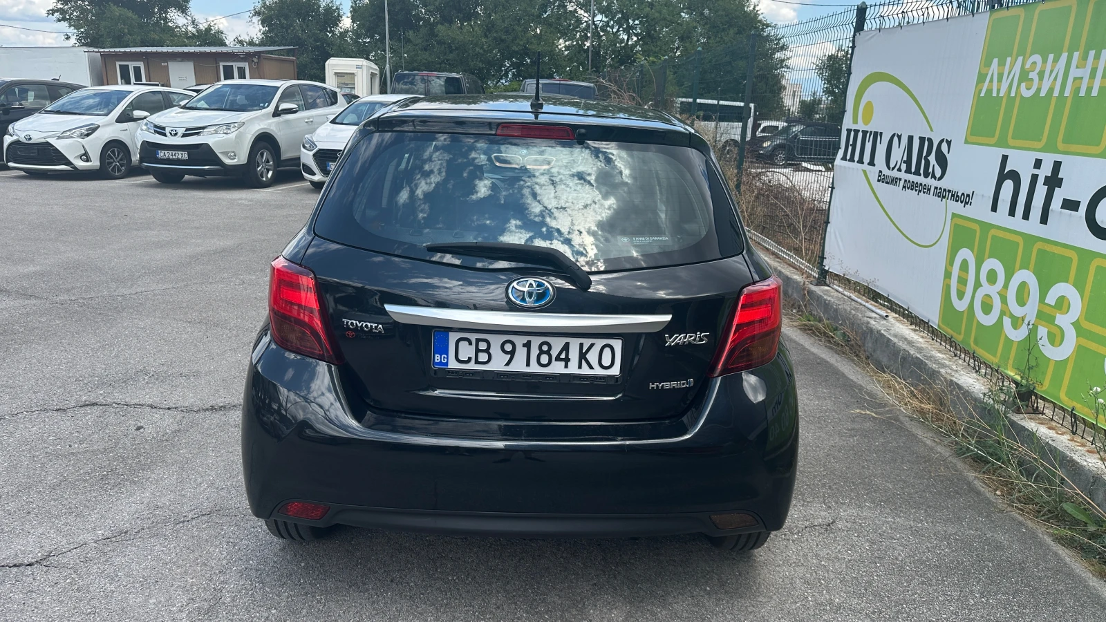 Toyota Yaris 1.5 Hybrid - изображение 7