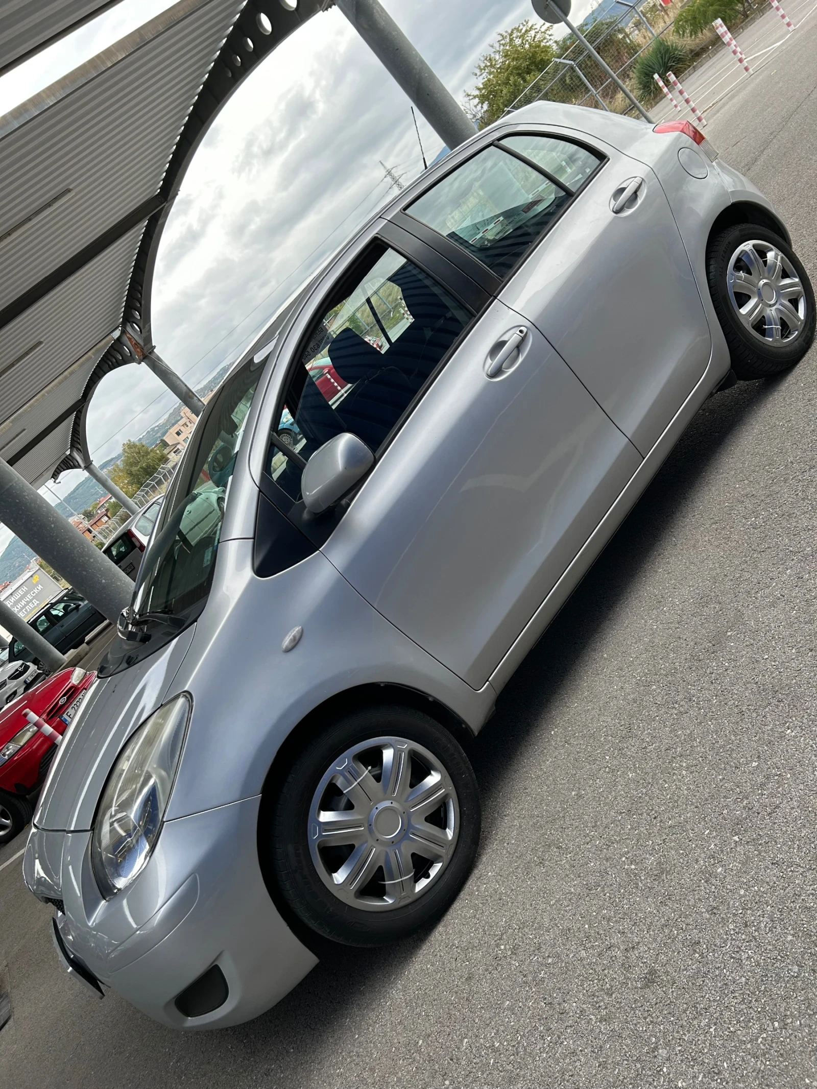 Toyota Yaris Газ/Бензин - изображение 4