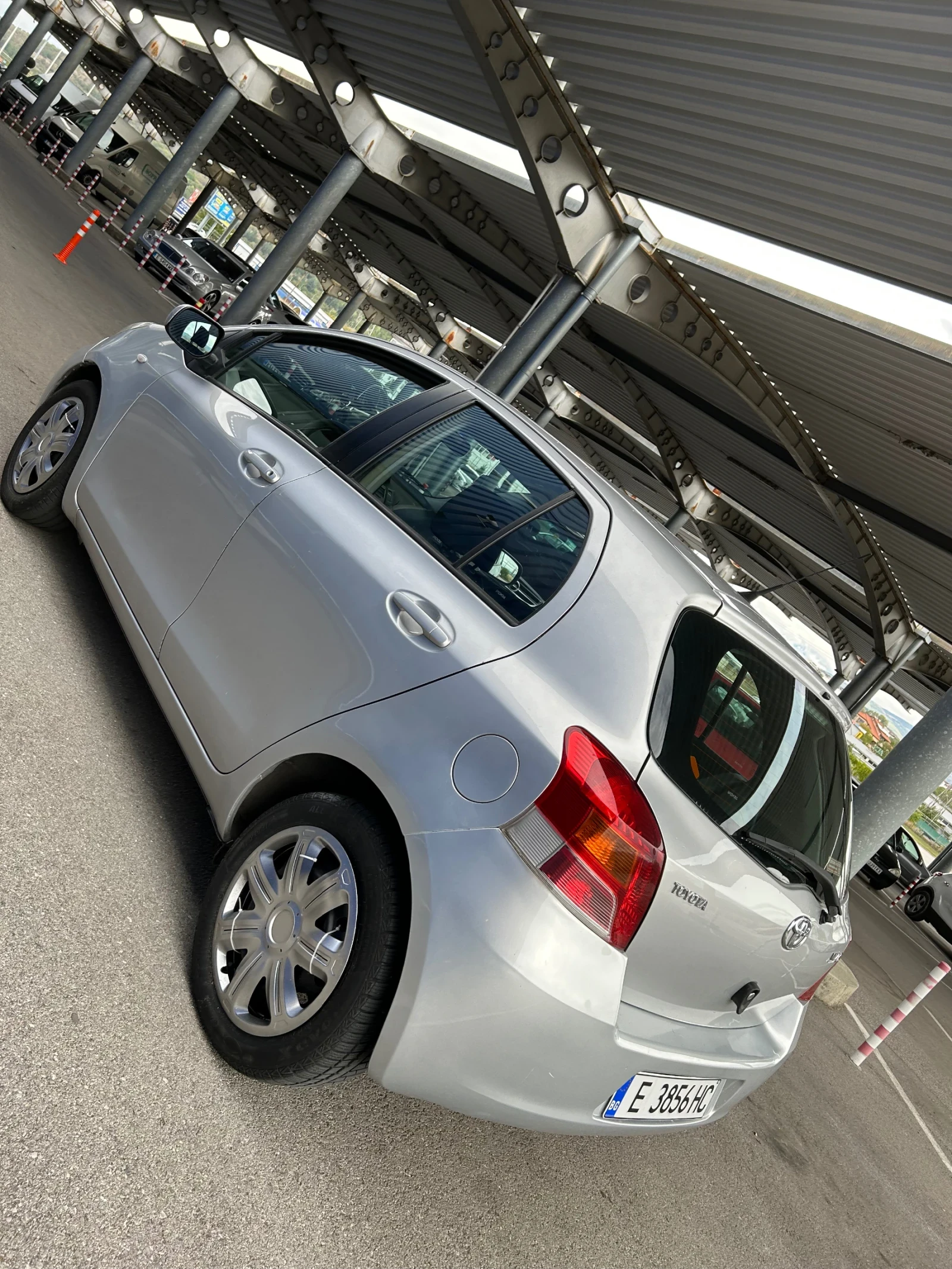 Toyota Yaris Газ/Бензин - изображение 6