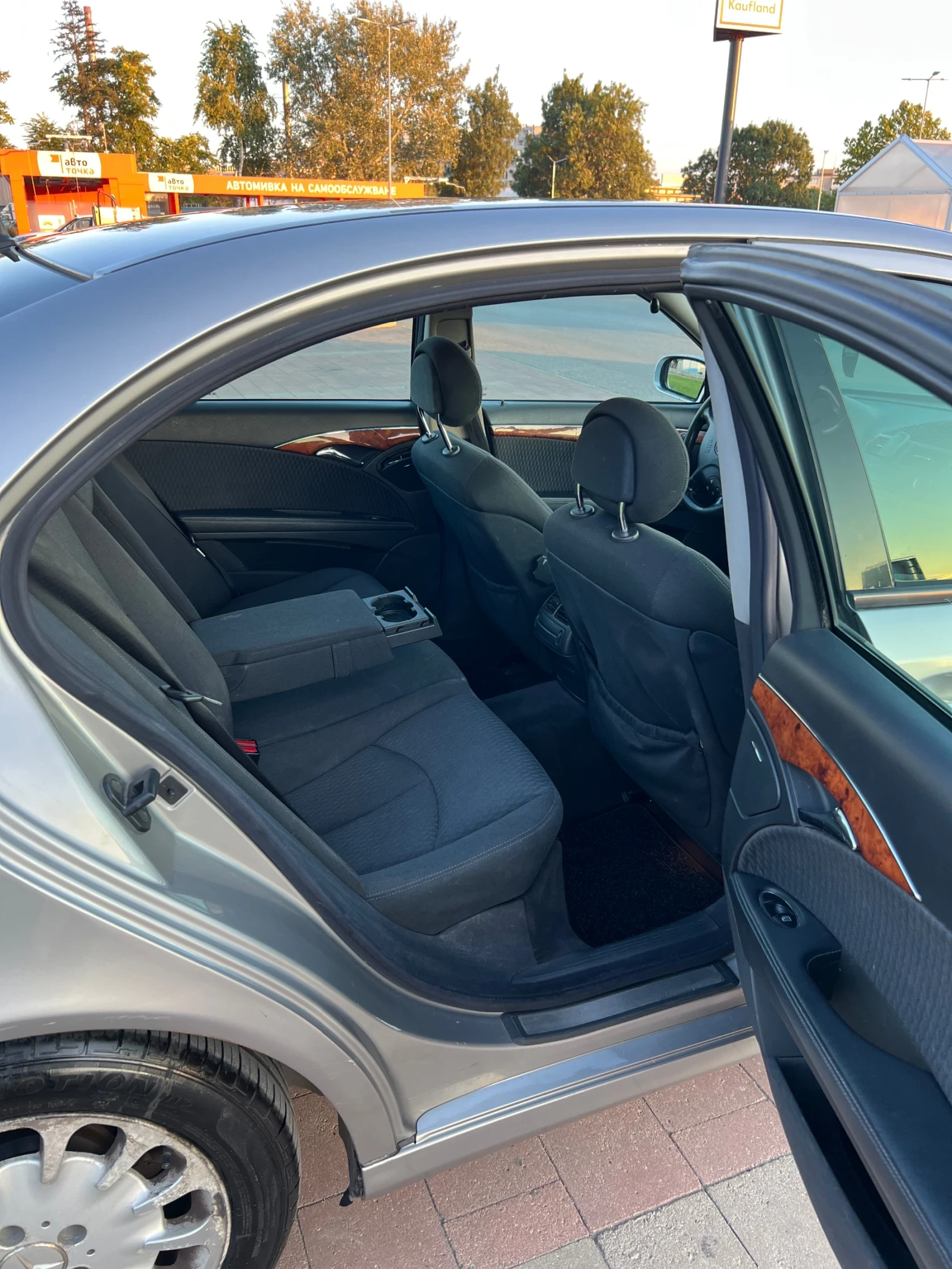 Mercedes-Benz E 220  - изображение 10