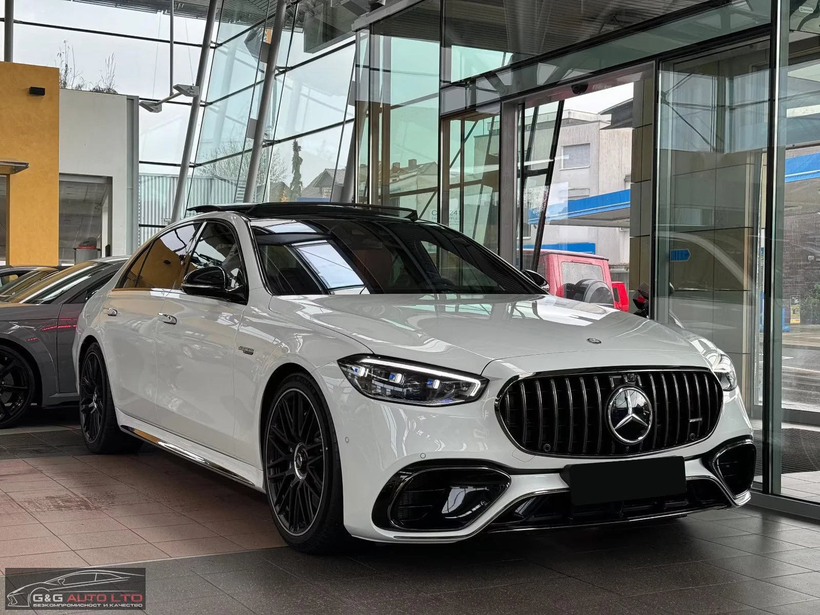 Mercedes-Benz S 63 AMG НОВ!/E-PERF./802HP/PANO/S.CLOSE/BURM/MEMO/305g - изображение 4