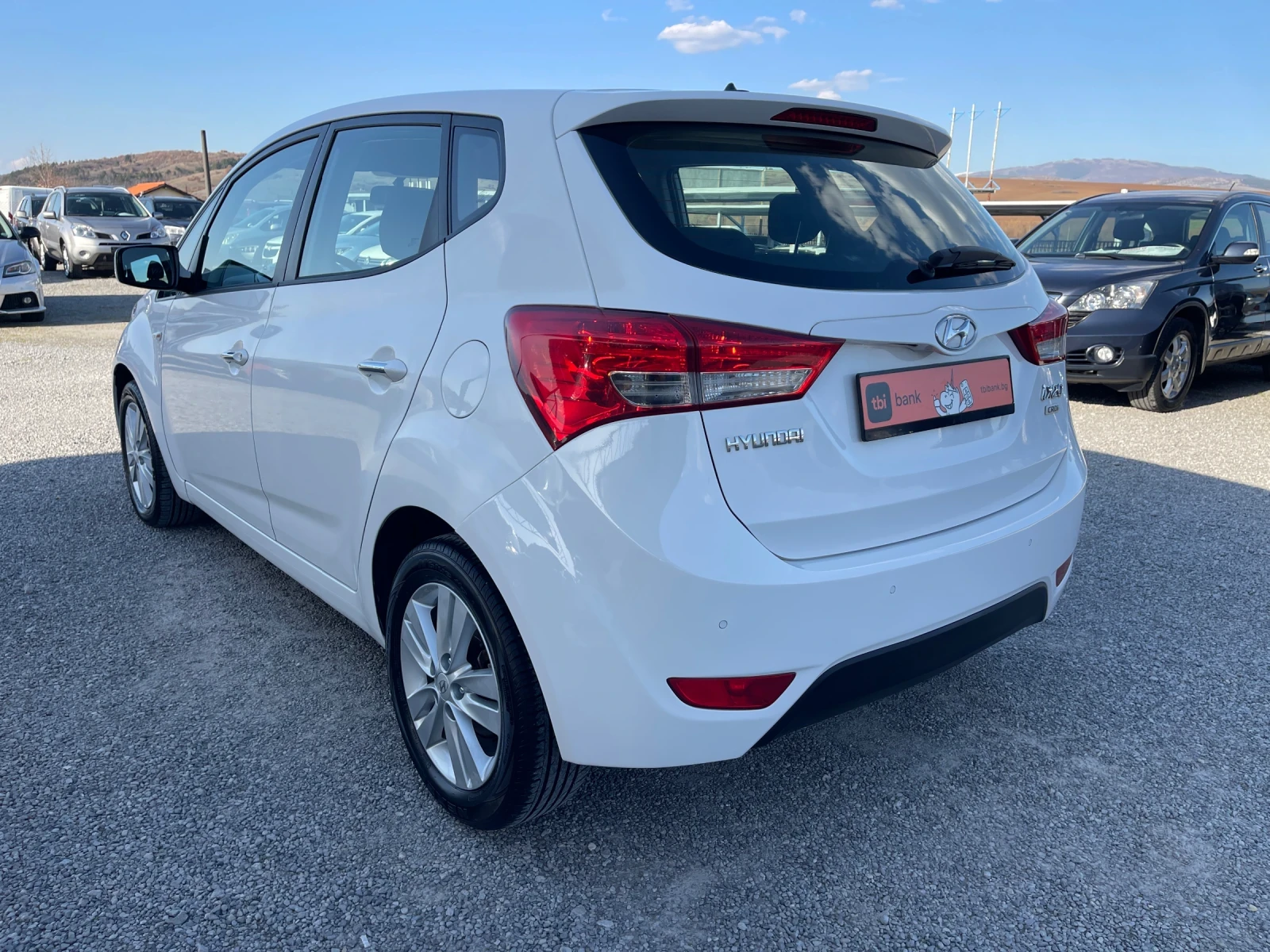 Hyundai Ix20 UNIKAT! Euro-5!! Лизинг!!!, снимка 4 - Автомобили и джипове - 53818983