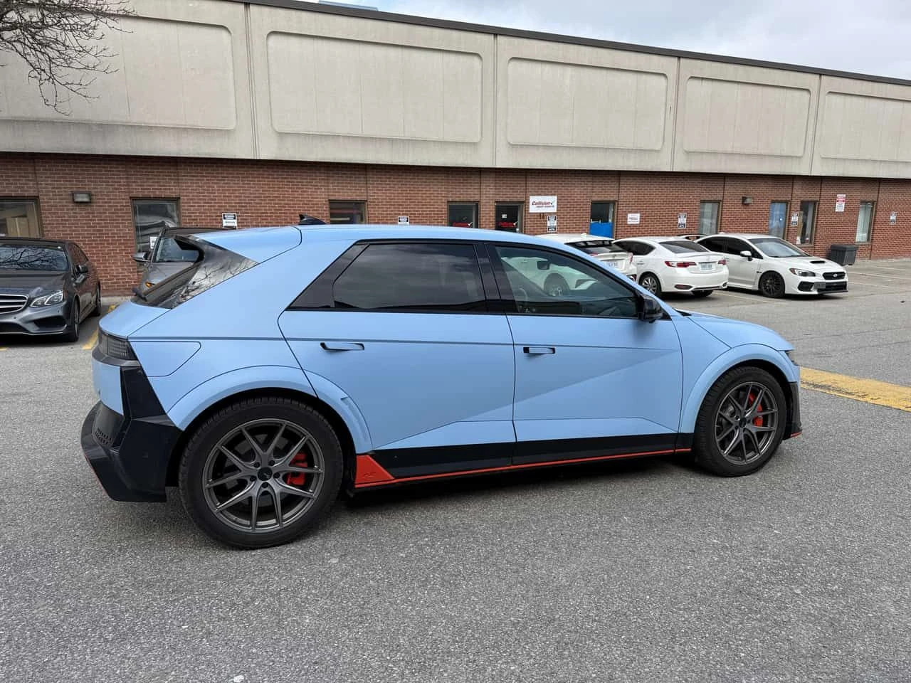 Hyundai Ioniq 5 * AWD * CARFAX * ДИСТРОНИК * 2 КЛЮЧА * KEYLESS, снимка 3 - Автомобили и джипове - 54039253