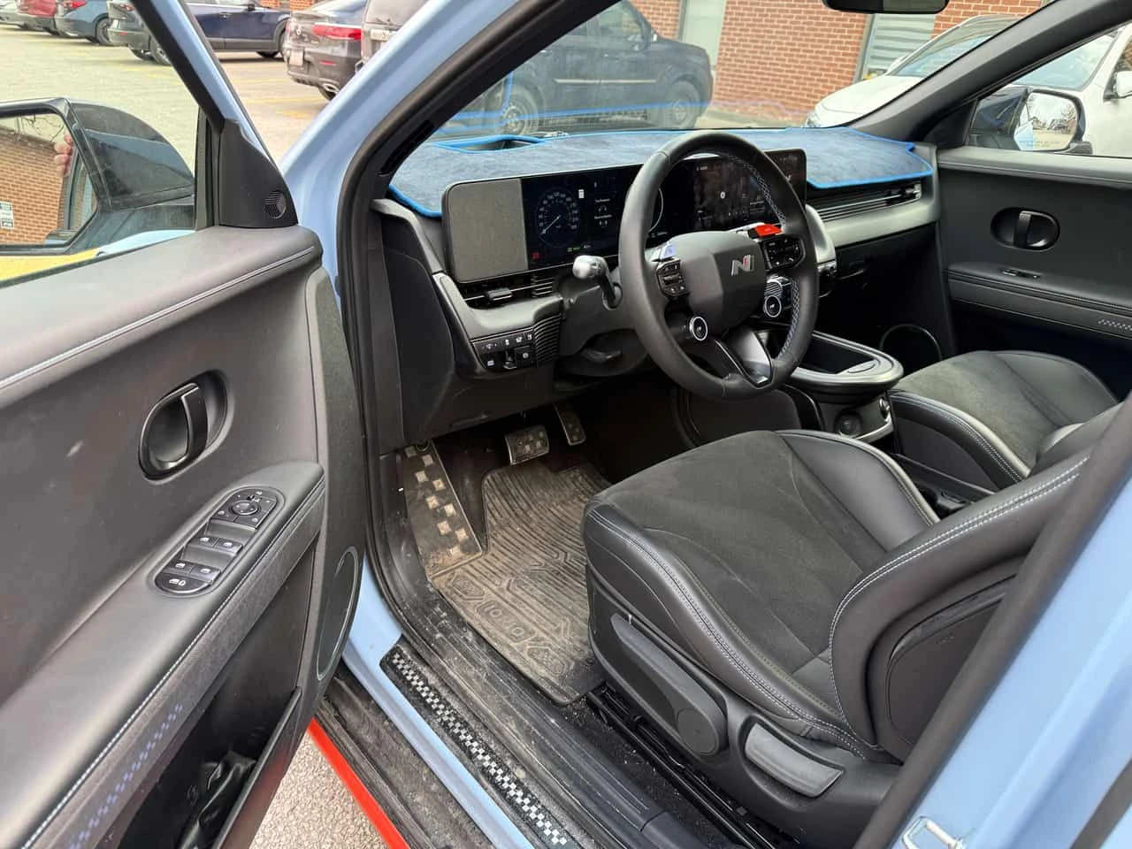 Hyundai Ioniq 5 * AWD * CARFAX * ДИСТРОНИК * 2 КЛЮЧА * KEYLESS, снимка 5 - Автомобили и джипове - 54039253