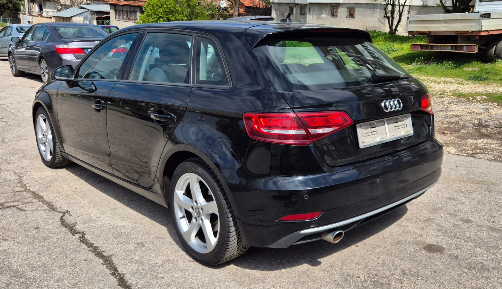 Audi A3 SPORTBACK* 1.6TDI* NAVI* LED, снимка 4 - Автомобили и джипове - 54156046