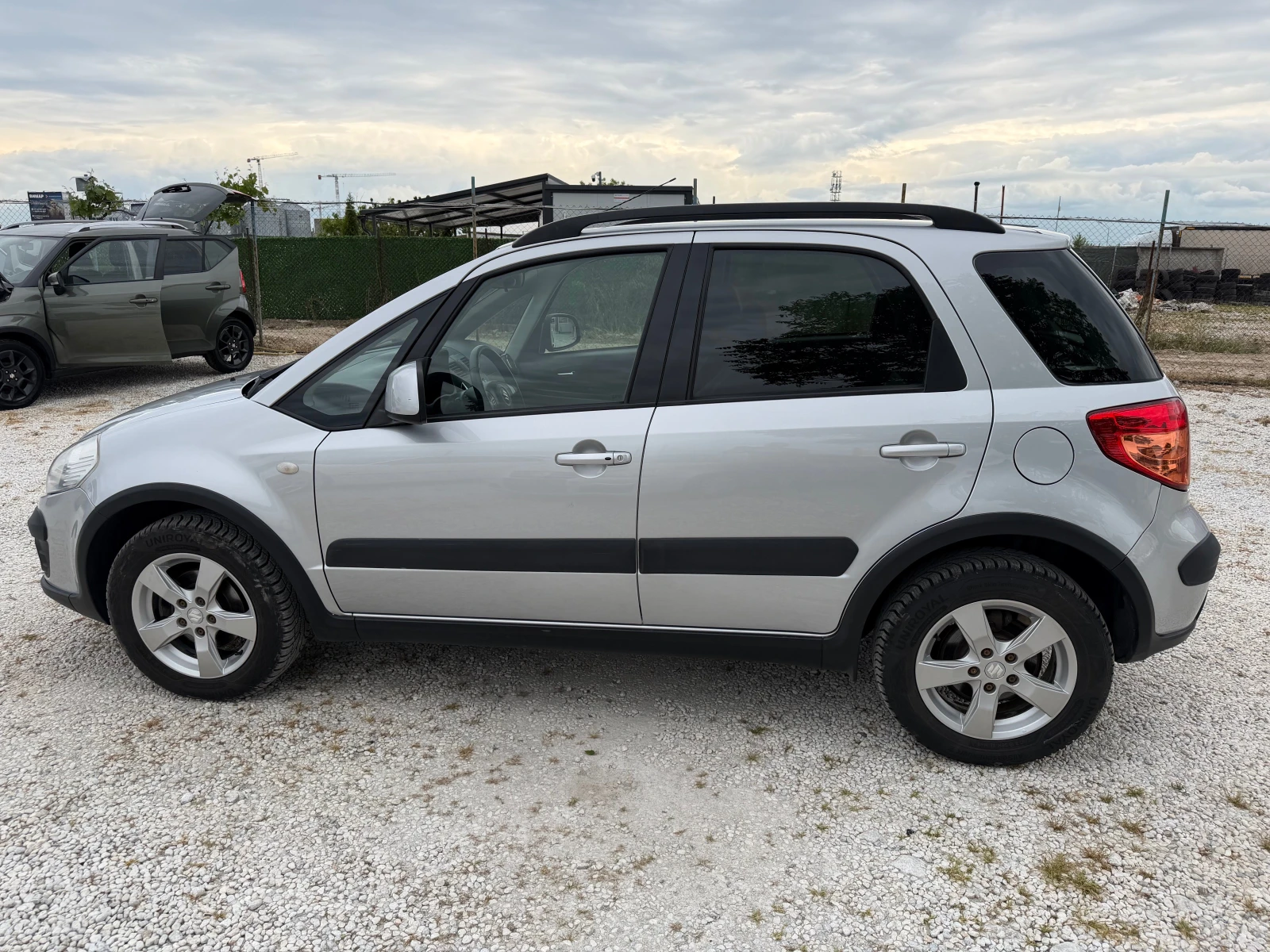 Suzuki SX4 1.6i-4x4, снимка 2 - Автомобили и джипове - 54607891