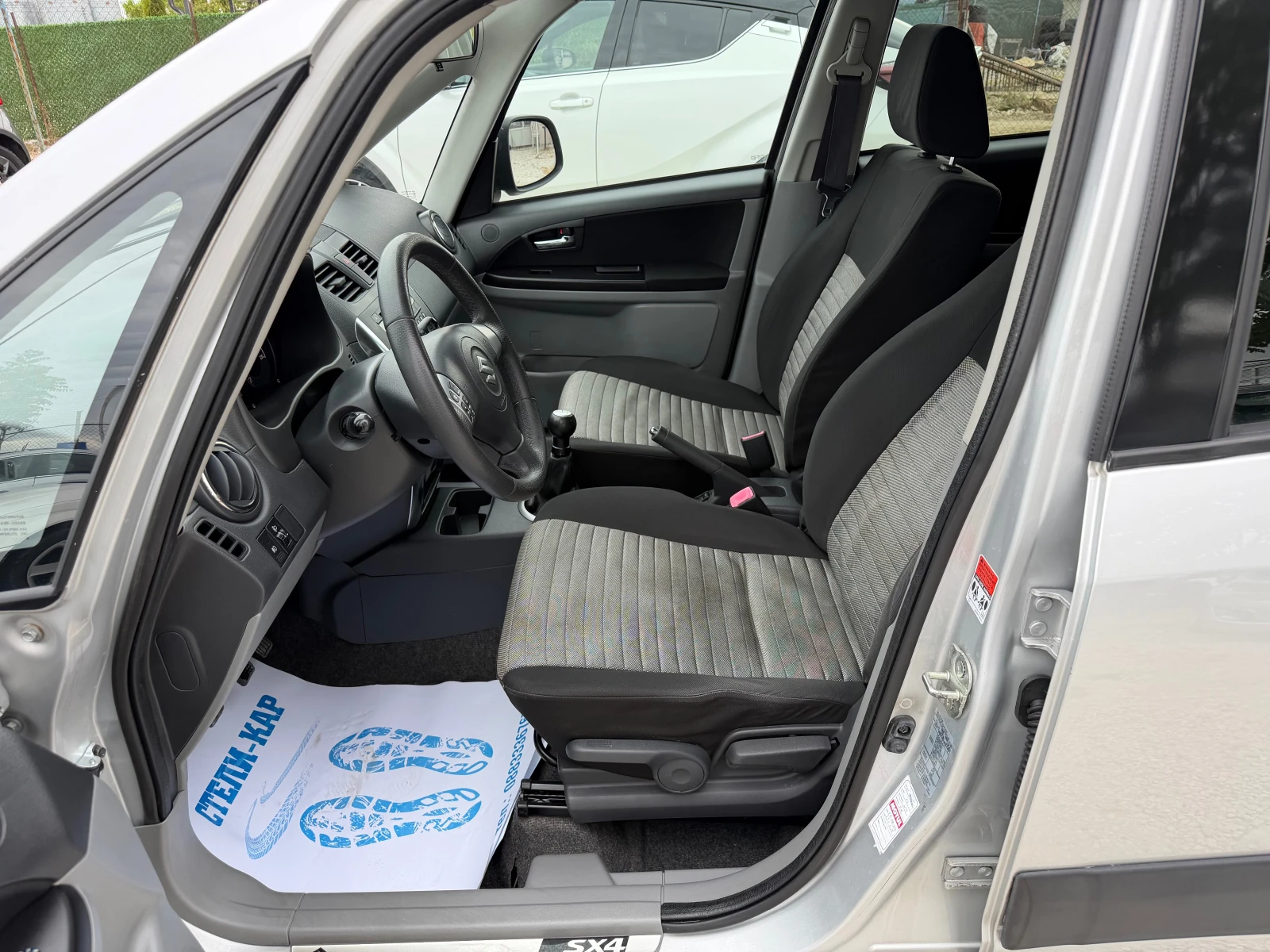 Suzuki SX4 1.6i-4x4, снимка 11 - Автомобили и джипове - 54607891