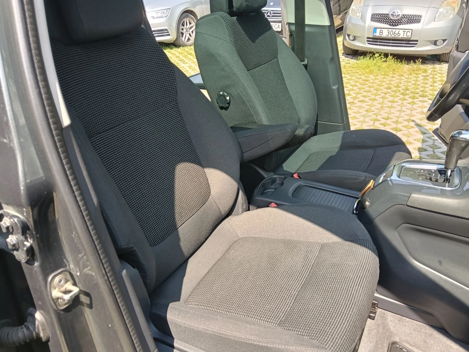 Peugeot 5008 1.6 blue HDI , снимка 12 - Автомобили и джипове - 54782972