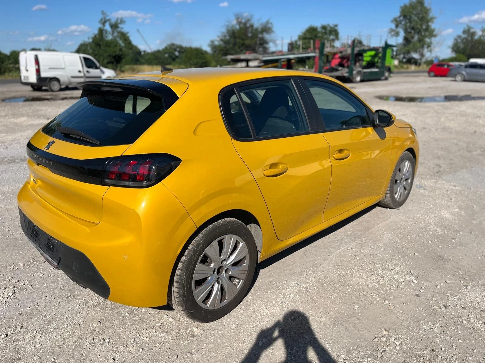 Peugeot 208 1.2 GPL, 75к.с, снимка 5 - Автомобили и джипове - 54903527