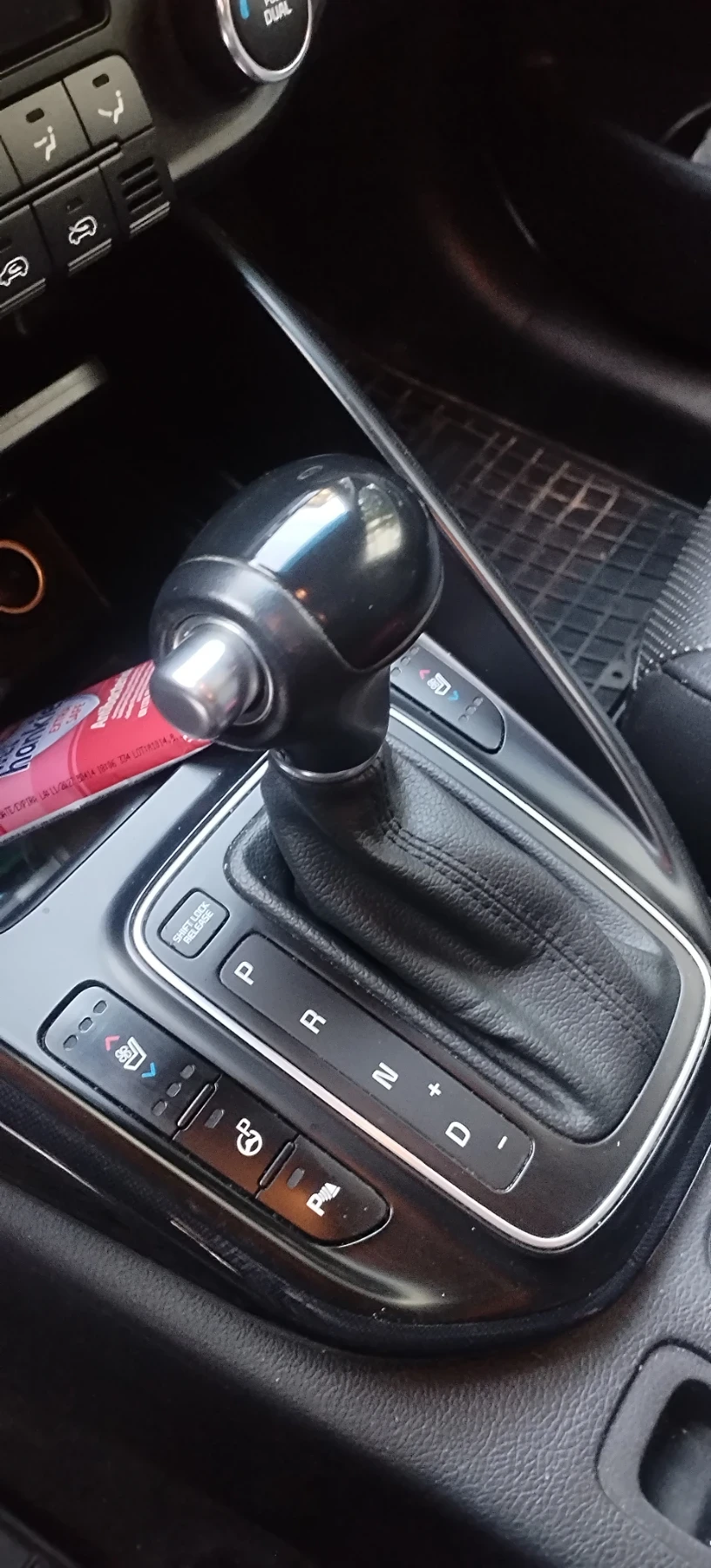 Kia Carens Active , снимка 6 - Автомобили и джипове - 55437411
