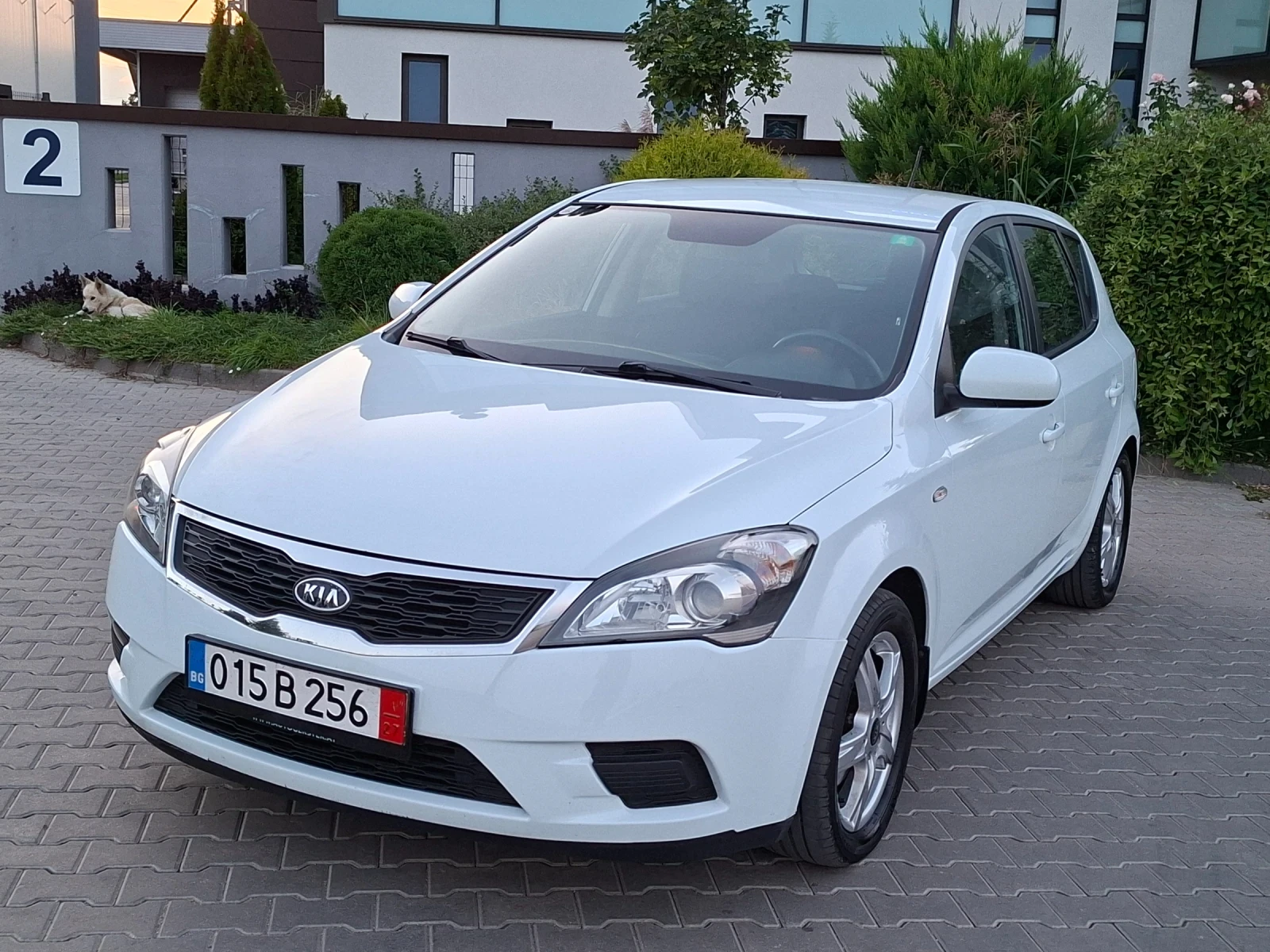 Kia Ceed 1.4i* (90кс)* EURO-5* FACELIFT* НОВ ВНОС, снимка 3 - Автомобили и джипове - 56012060