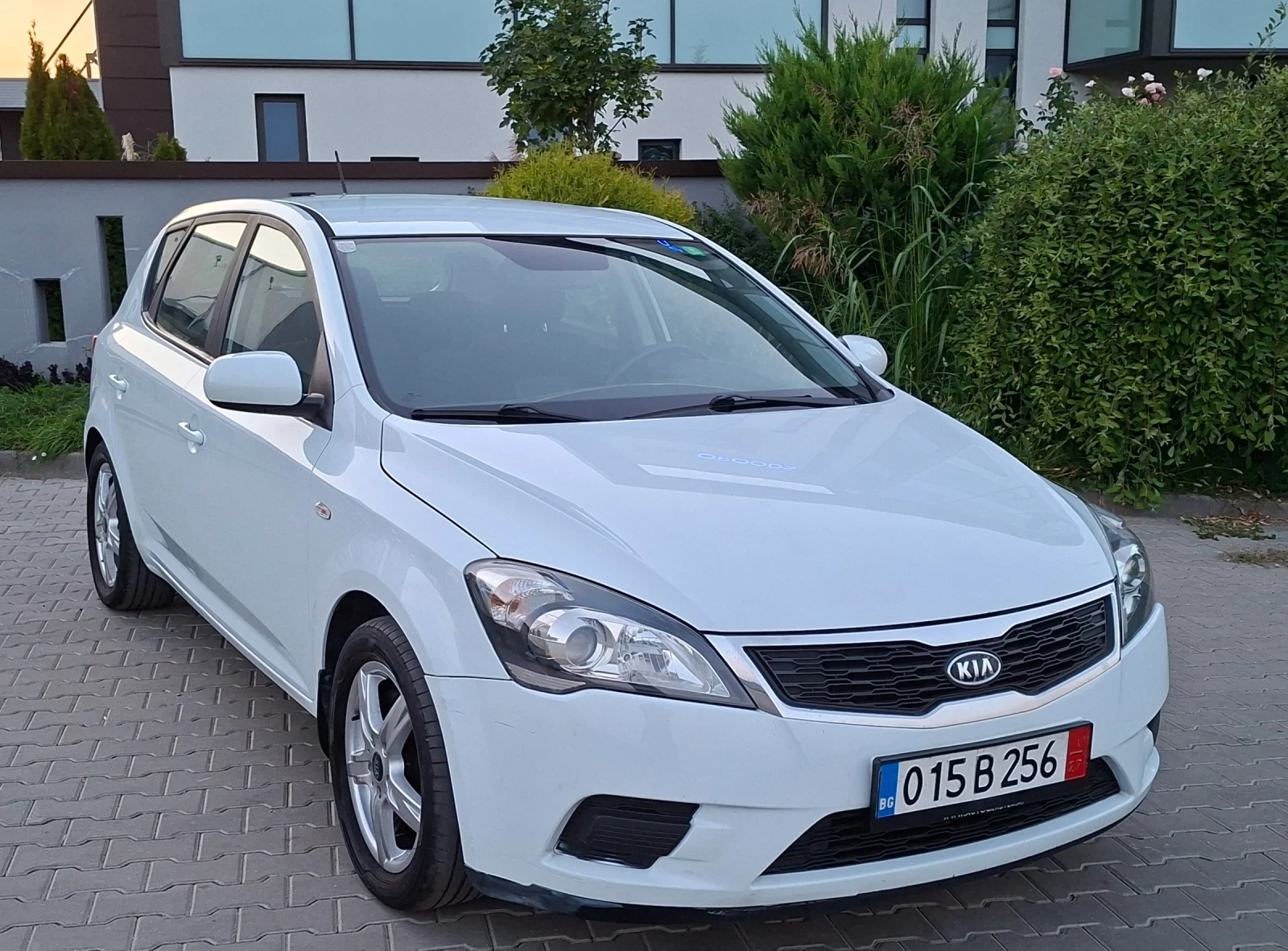 Kia Ceed 1.4i* (90кс)* EURO-5* FACELIFT* НОВ ВНОС, снимка 9 - Автомобили и джипове - 56012060