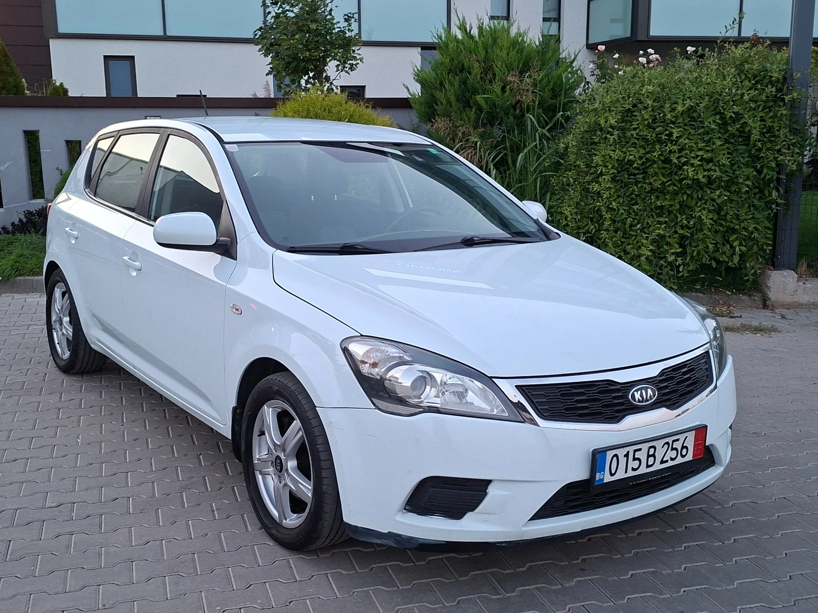 Kia Ceed 1.4i* (90кс)* EURO-5* FACELIFT* НОВ ВНОС, снимка 10 - Автомобили и джипове - 56012060