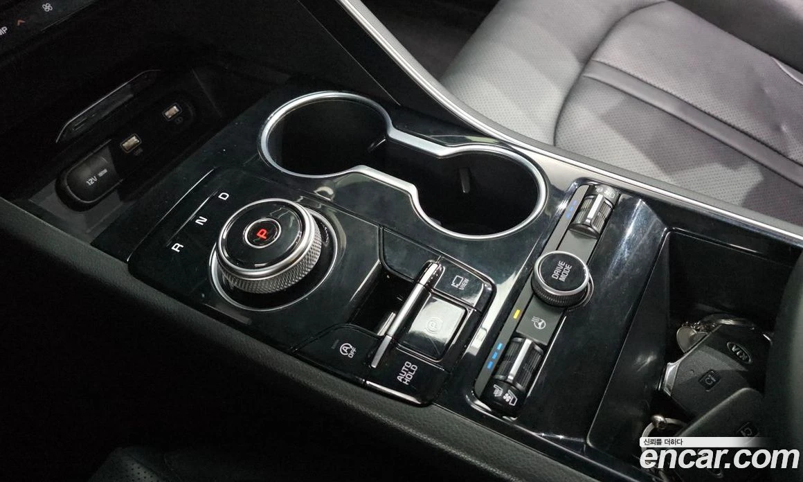 Kia K5 1.6 Turbo Prestige, снимка 12 - Автомобили и джипове - 56157279