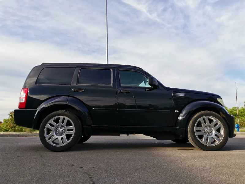 Dodge Nitro R/T 2.8 CRD 4x4 USA, снимка 4 - Автомобили и джипове - 52656872
