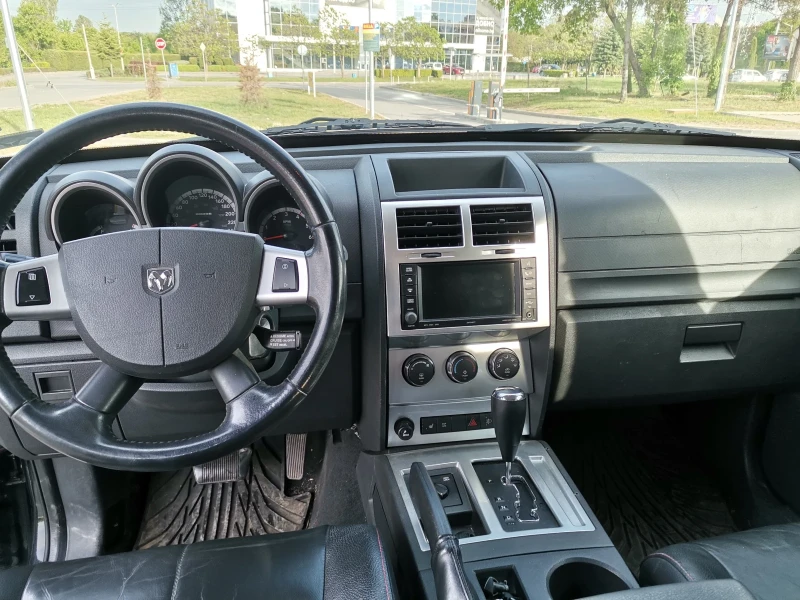 Dodge Nitro R/T 2.8 CRD 4x4 USA, снимка 13 - Автомобили и джипове - 52656872