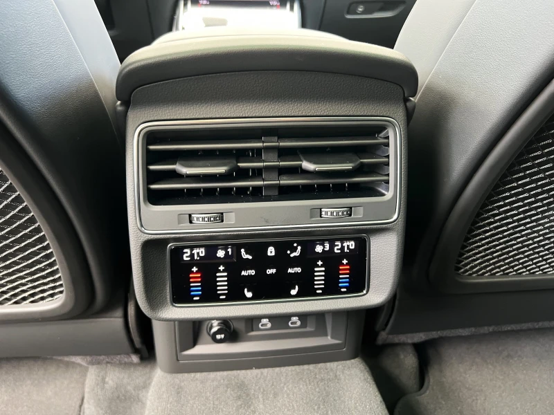 Audi RSQ8 FACELIFT/CARBON/B&O/HEAD UP/MATRIX/PANO/360/LIFT/, снимка 16 - Автомобили и джипове - 51166672