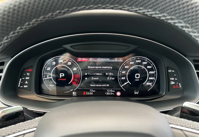 Audi RSQ8 FACELIFT/CARBON/B&O/HEAD UP/MATRIX/PANO/360/LIFT/, снимка 11 - Автомобили и джипове - 51166672