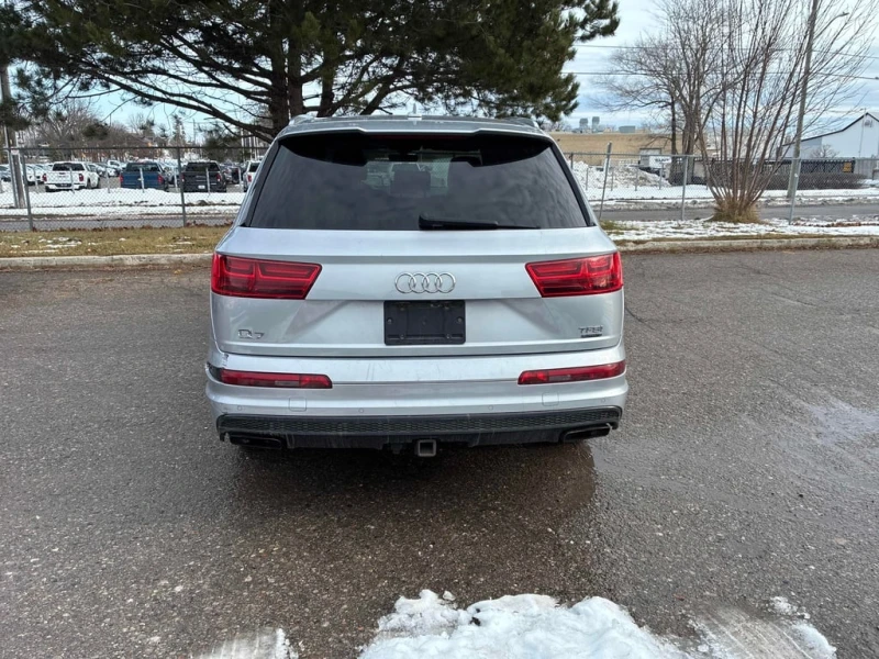 Audi Q7 * Progressiv * CARFAX * БЕЗ ПЪРВОНАЧАЛНА ВНОСКА, снимка 4 - Автомобили и джипове - 52973171