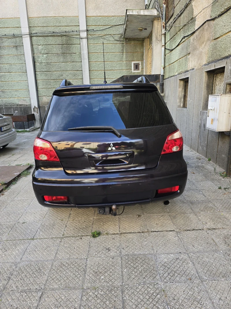 Mitsubishi Outlander 2.0i ГАЗ, снимка 5 - Автомобили и джипове - 53224532