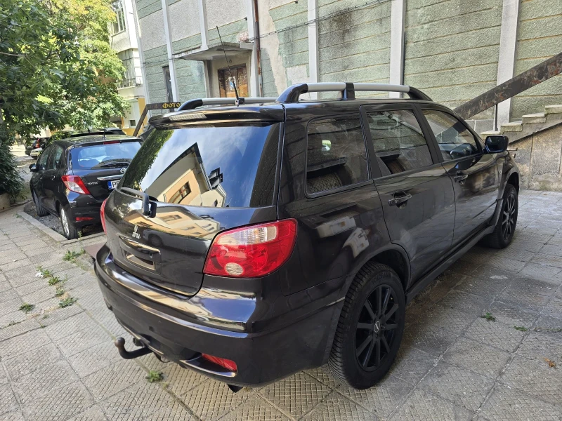 Mitsubishi Outlander 2.0i ГАЗ, снимка 4 - Автомобили и джипове - 53224532