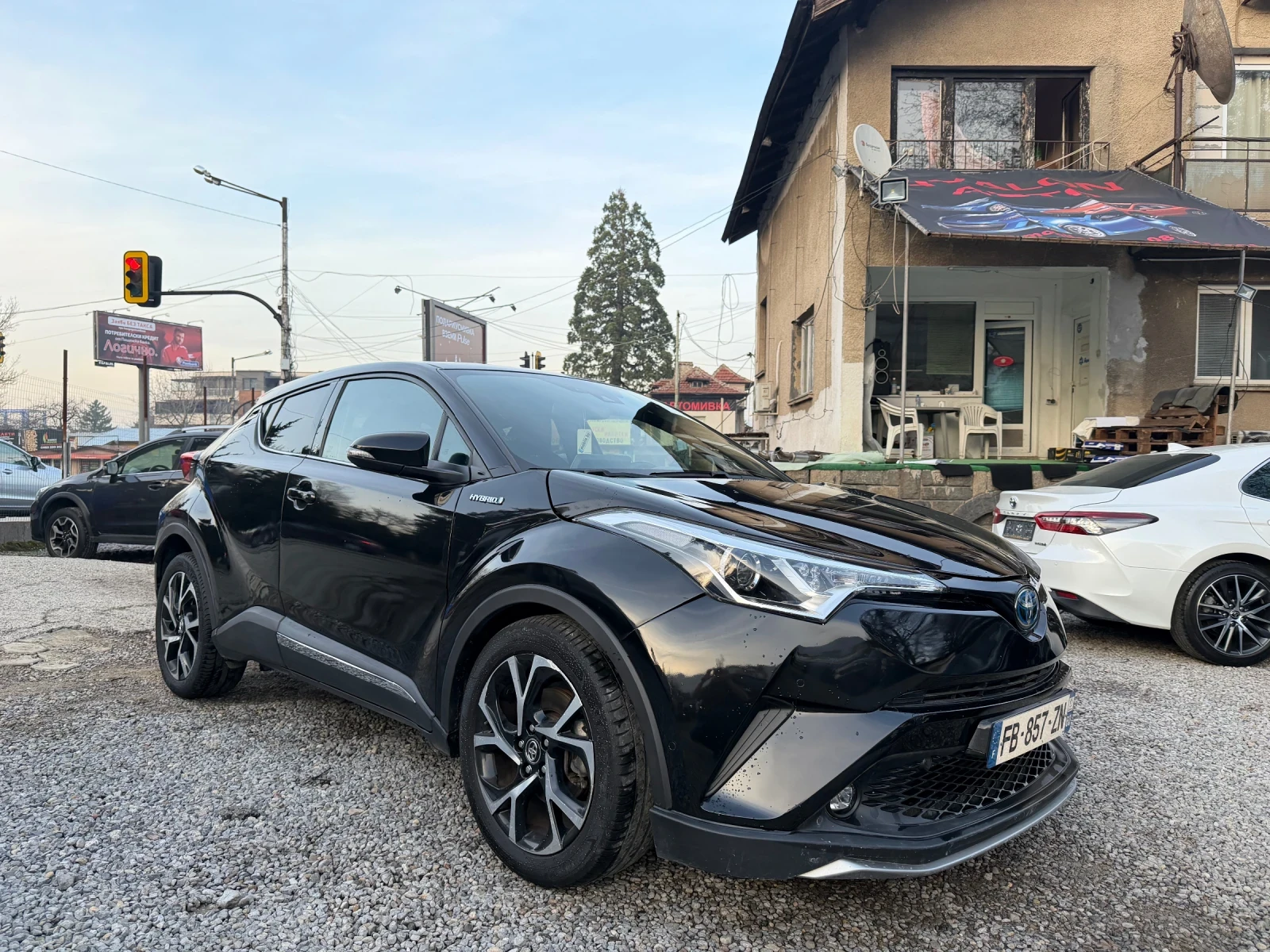 Toyota C-HR  1.8 HYBRID Keyless go  Distronic Euro 6 | Mobile.bg � ����������� 3