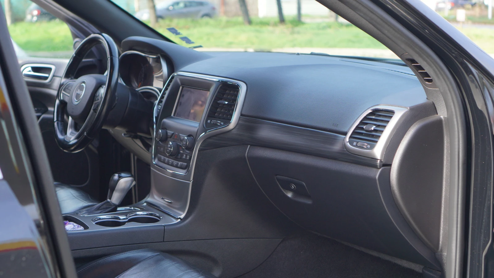 Jeep Grand cherokee  - изображение 7