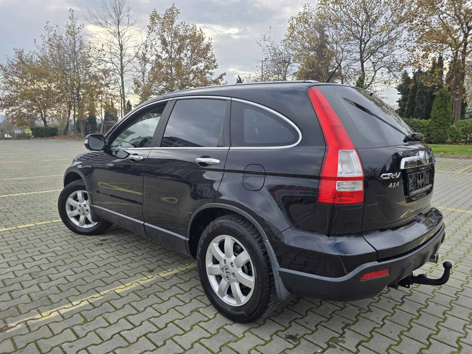 Honda Cr-v ПЕРФЕКТЕН/2.0i/АВТОМАТ, снимка 4 - Автомобили и джипове - 53810813
