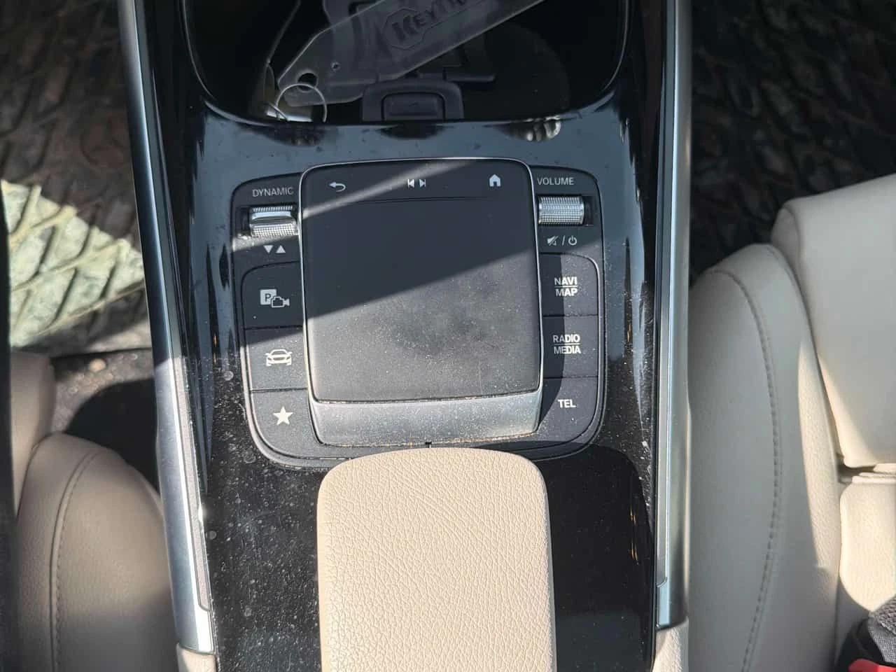 Mercedes-Benz GLC 250  * ПАНО * ПОДГРЕВИ * KEYLESS * CARFAX, снимка 15 - Автомобили и джипове - 54094007